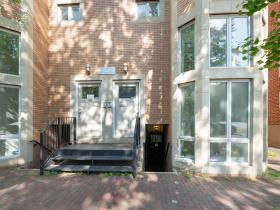 1637 Marion St NW #201